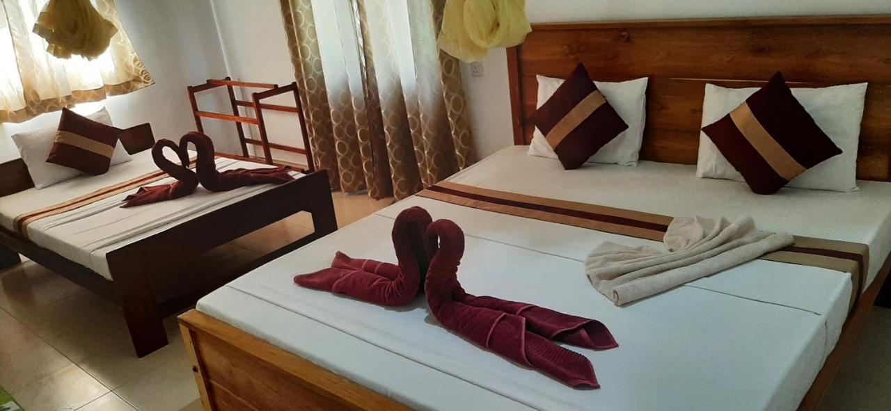 Treasure House Tourist Rest Hotel Anuradhapura Bagian luar foto
